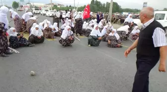 Meralarına Müze Yapılmak İstenmesine Tepki Gösteren Kadınlar, Vali Gelmeden Yolu Açmadı