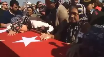 Şehit Annesi Nurdan Kıral: 'Sana Söz Verdiğim Gibi Ağlamayacağım Anneciğim'