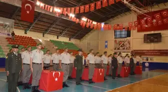 Yemin Törenine Aileleri Gelmeyince Gözyaşlarına Hakim Olamadılar