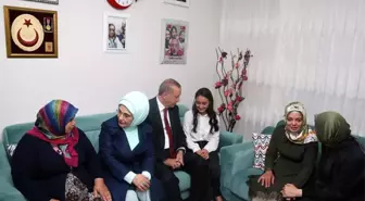 Cumhurbaşkanı Erdoğan'dan Şehit Ailelerine Ziyaret