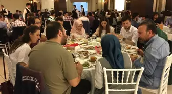 Başkan Doğan, Tıp Öğrencileriyle İftar Yaptı