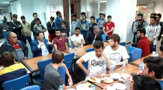 Başkan Yazgı Öğrencilerle İftarda Buluştu