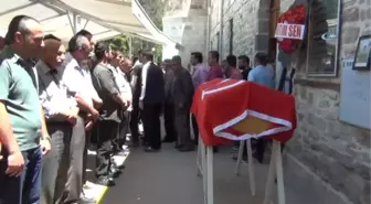 Göletine Atlayan Kadını Kurtarmaya Çalışırken Boğulan Şahıs Konya'da Toprağa Verildi