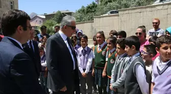İstanbul Büyükşehirden Hakkari'deki Okulara Yardım