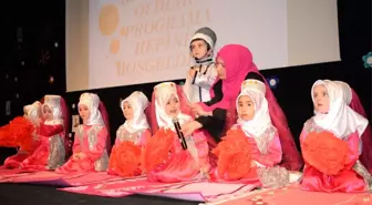 Of'ta Anaokulu Öğrencilerinden Kur'an ve Hadis Şöleni