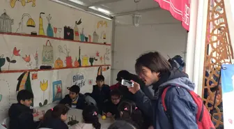 Öğrencilere Bez Çanta Hediye Edildi