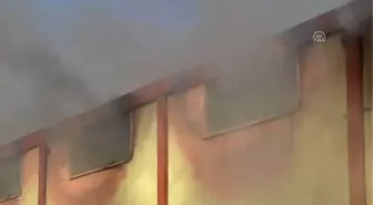 Şanlıurfa'da Gıda Deposundaki Yangın (2)