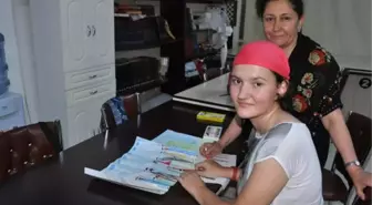 Simavlı Otistik Öğrenci Nazlı'ya Resim Terapisi