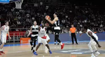 STBL Play-Off'unda Beşiktaş SJ, Anadolu Efes'i Eleyerek Finale Çıktı