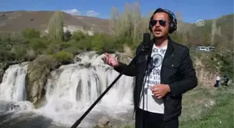Van'da Öğrenciler Vatan Için Söyledi (1)