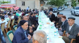 Yahyalı'da Kardeşlik Sofrası Gazibeyli'de Kuruldu