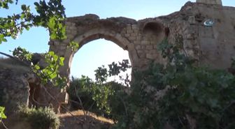 900 Yıllık Manastırdan Geriye Birkaç Duvar Kaldı