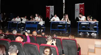 Başkan Selvitopu başarılı öğrencileri ödüllendirdi