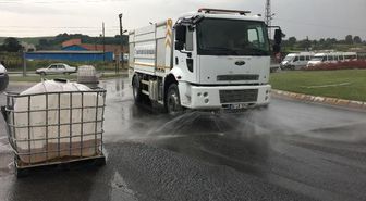 Kamyondan Düşen İki Varildeki 4 Ton Hidroklorik Asit Yola Döküldü