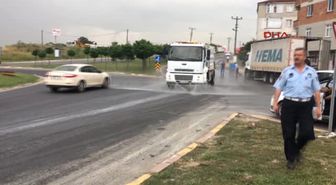 Kamyondan Düşen İki Varildeki 4 Ton Hidroklorik Asit Yola Döküldü