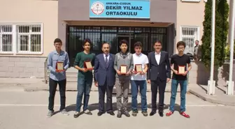 Muhtardan Teog Birincilerine Plaket