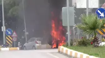 Seyir Halindeki Motosiklet Alev Aldı - Balıkesir