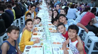 Mahalle İftarlarında, Ramazan'ın Bereketini Paylaştılar