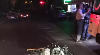 Polisin Kullandığı Motosiklet Taksiyle Çarpıştı: 1 Yaralı