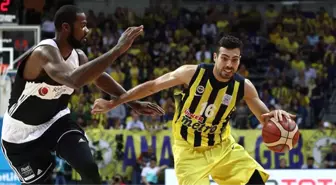STBL Final Serisinde İlk Maçında Fenerbahçe, Beşiktaş SJ'yi 75-69 Yendi
