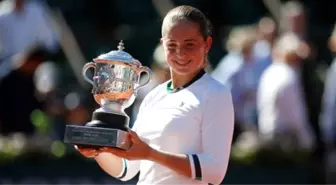 Roland Garros'ta Zafer Ostapenko'nun