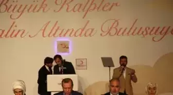 Kızılay, bağışçılarını platin ve altın madalya ile ödüllendirdi