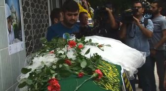Minik Ceylin, Tabutuna Sarılan Gelinlikle Son Yolculuğuna Uğurlandı