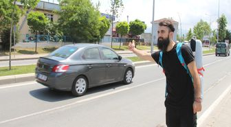 Çılgın Türk Otostopla 24 Ülkeyi Gezdi