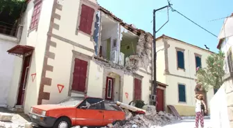 Deprem Sonrasında Ablukaya Alınan Köye İha Girdi