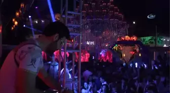 Dev Ayakkabı Firmasının Varisi Dj'lik Yapıyor