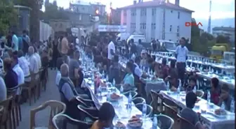 Hakkari Vedaş ve Vebsaş'tan Çukurca'da Iftar Yemeği