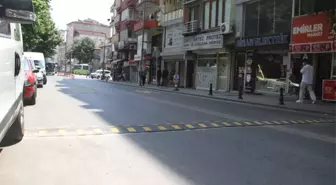 İnönü Caddesi'ne Hız Kesici Engel