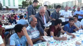 Şanlıurfa'da Valilikten 10 Bin Kişiye İftar