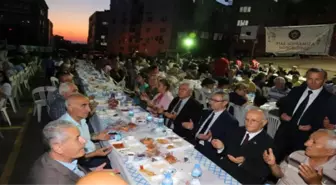 Karabağlar'da AK Parti İftarı