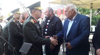 Genelkurmay Başkanı Orgeneral Akar'dan Şehit Evine Taziye Ziyareti