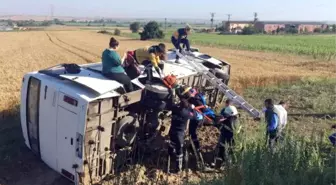 Tekirdağ'da İşçi Servisi Devrildi: 18 Yaralı