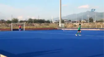 U16 Hokey Kadın Milli Takımı, Osmaniye'de Kampa Girdi