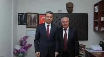 Vali Çelik, Gültepe Mahalle Muhtarı Ali Al'ı Ziyaret Etti