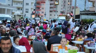 Başkan Akdoğan, 'Kimseyi Ayırt Etmeden Hep Birlikte İftar Açıyoruz'