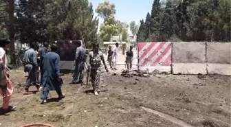 Afganistan'da Bankaya Bombalı Saldırıda Çok Sayıda Ölü Var (2)