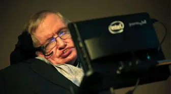 Hawking: İnsanoğlunun Dünya'yı Terk Etmesi Gerektiğine İnanıyorum