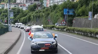 Valinin Makam Aracı Sünnet Konvoyunda