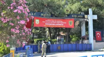 Askerlerin Yemekten Zehirlendiği Manisa Piyade Eğitim Tugayı'nda Yemin Töreni