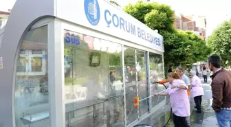 Çorum'da Otobüs Durakları Temizlendi