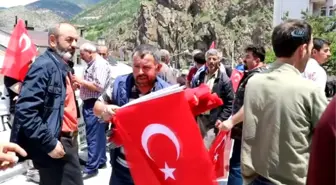 Tunceli'de Kaçırılan Öğretmenin Sağ Olduğu Değerlendiriliyor