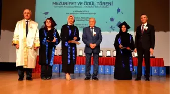 Üniversite Birincisi Maldivler'den Aishath Azma Oldu