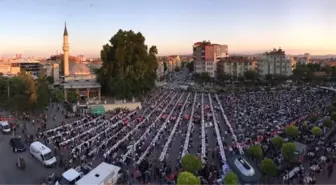 Karaman Belediyesi 10 Bin Kişiye İftar Verdi