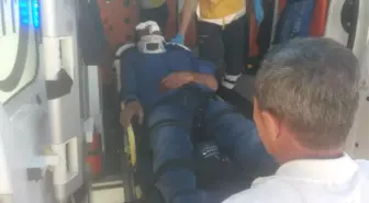 Otomobille Motosiklet Çarpıştı: 1 Yaralı