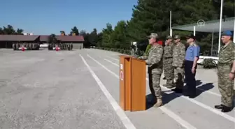 Akar, Askerlerle Bayramlaştı, Yaralı Güvenlik Korucularını Ziyaret Etti