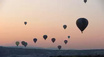 Kapadokya'da Bayram Coşkusu Gökyüzünde Başladı